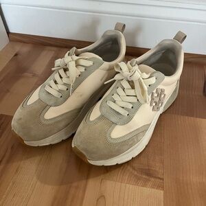 Tory Burch Sneakers